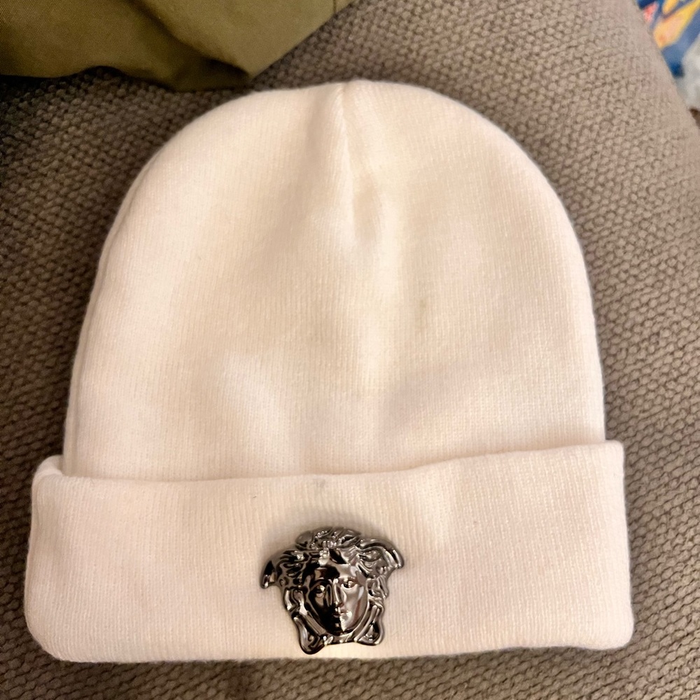 Versace wool hat white one size cap Medusa logo knit beanie unisexes unisize